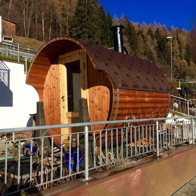 Haus Alpenhahn Appartement Wenns Kamer foto